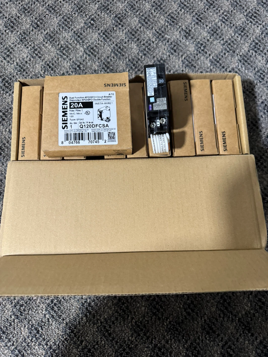 Siemens 20A Dual Function AFCI/GFCI Circuit Breaker Q120DFCSA - photo 2