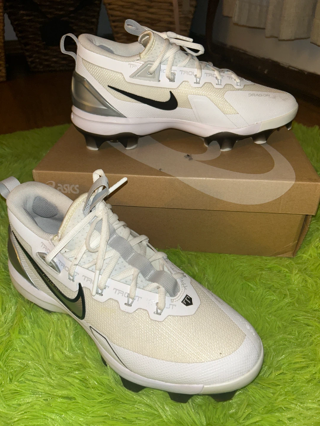 Nike Alpha Menace 3 Shark Football Cleats White