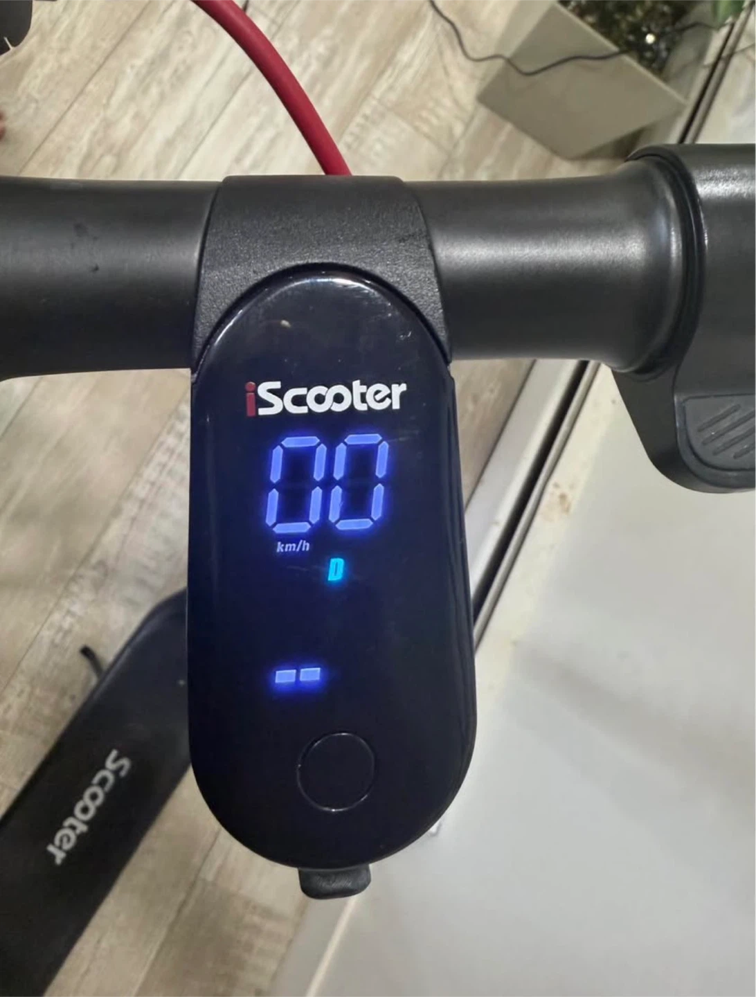 iScooter Electric Scooter - photo 3