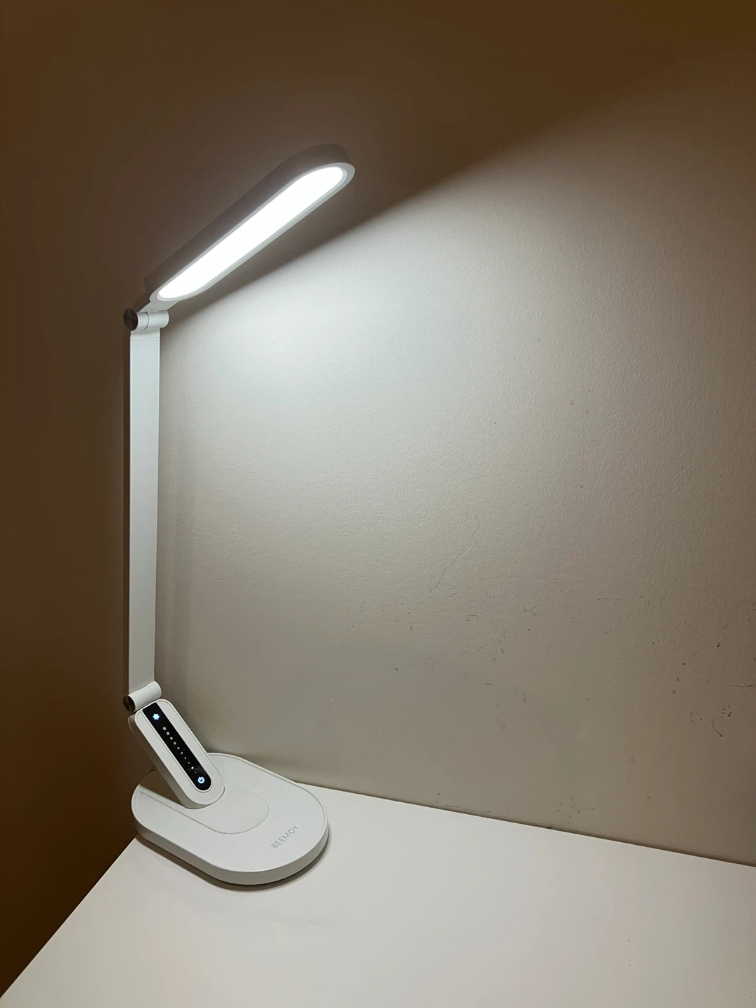 White LED Desk Lamp - photo 2