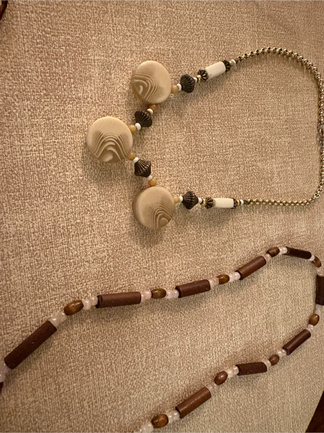 Set of 4 Assorted Beaded Costume Necklaces - photo 3