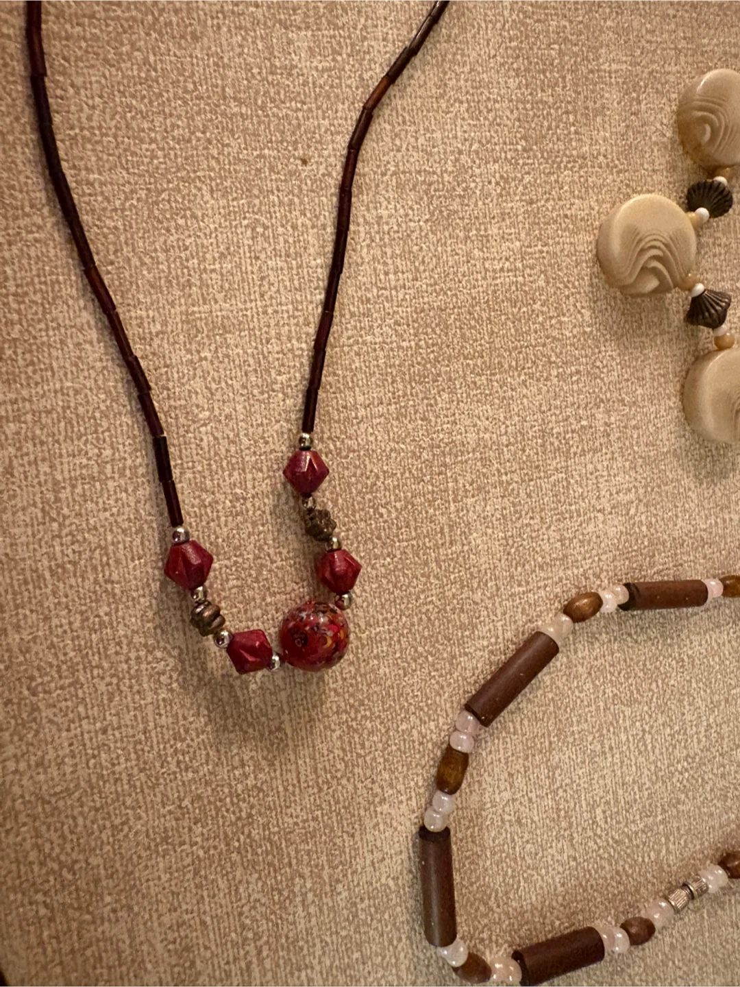 Set of 4 Assorted Beaded Costume Necklaces - photo 4
