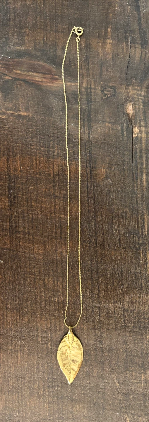 Vintage Gold Leaf Pendant Necklace