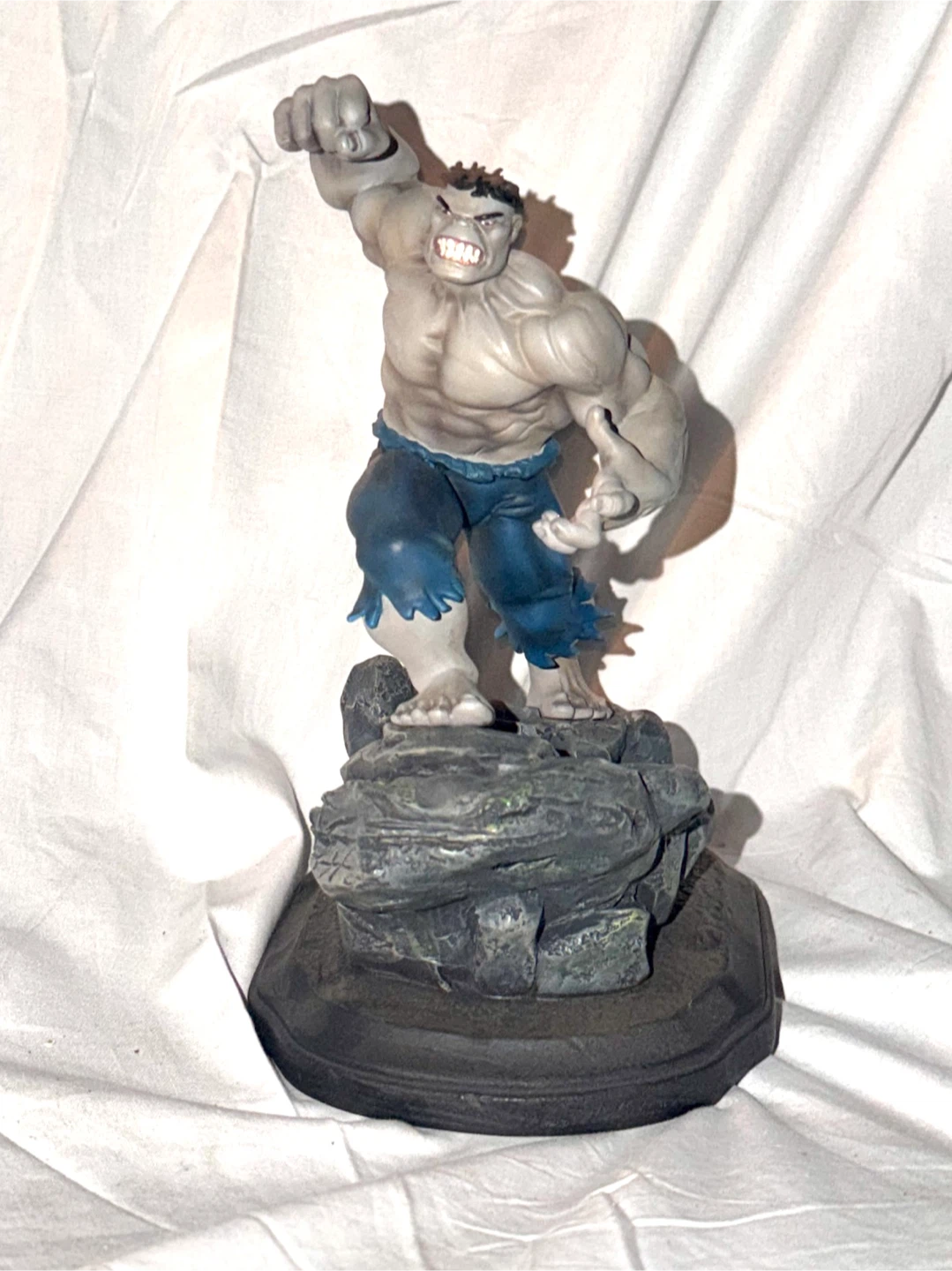 The Incredible Hulk Mini Statue Bowen designs - photo 2