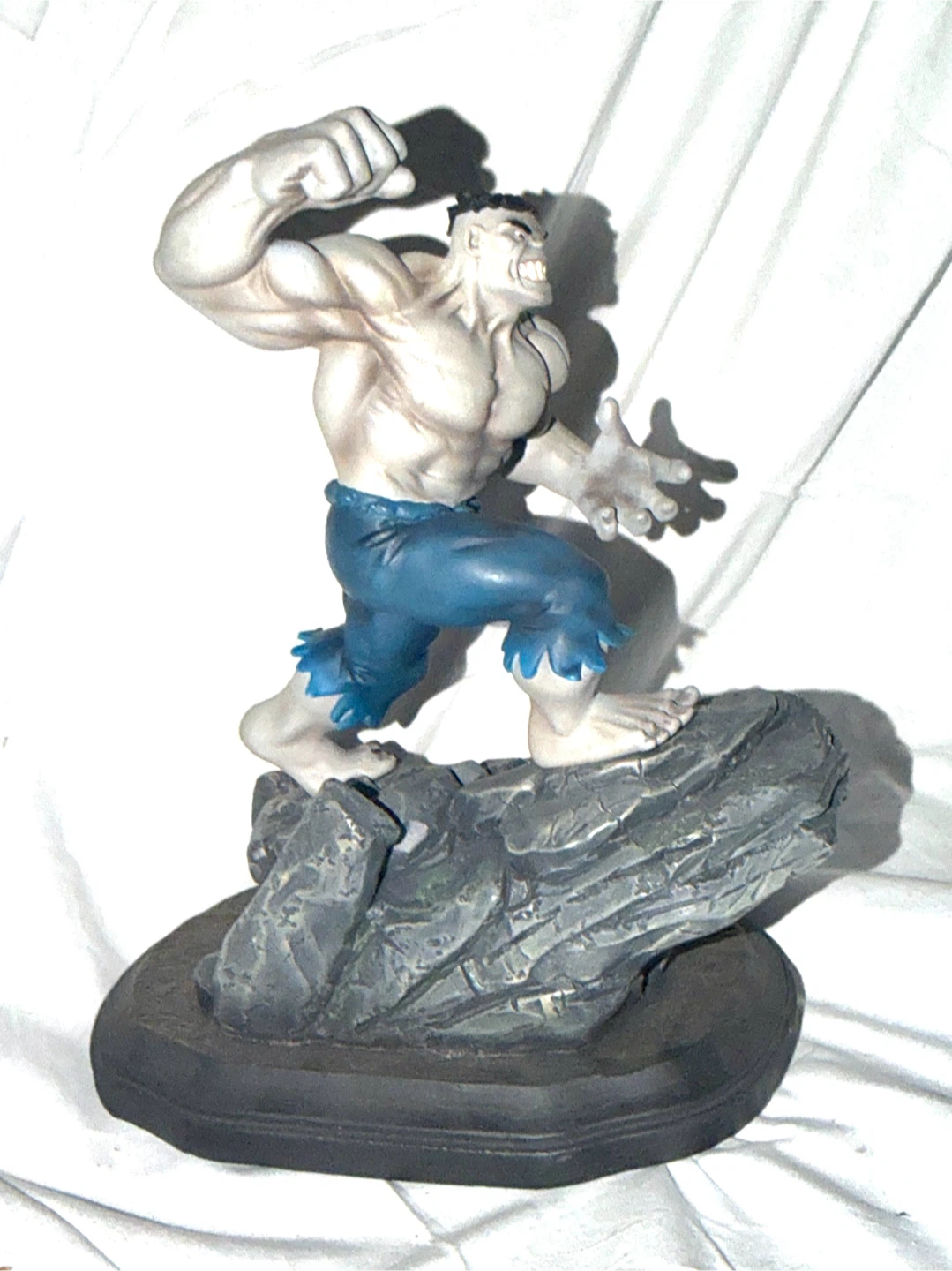The Incredible Hulk Mini Statue Bowen designs - photo 3