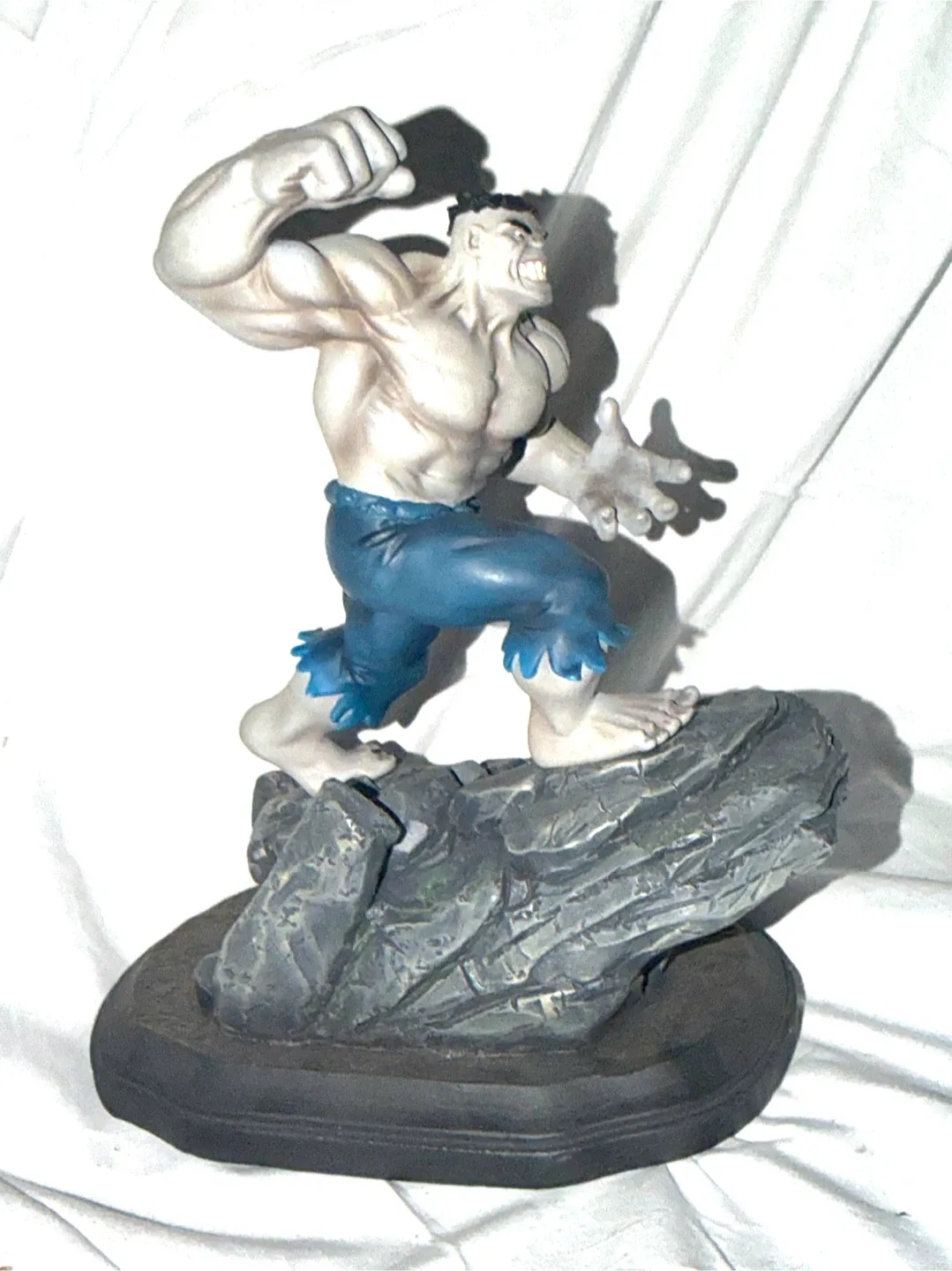 The Incredible Hulk Mini Statue Bowen designs - photo 3