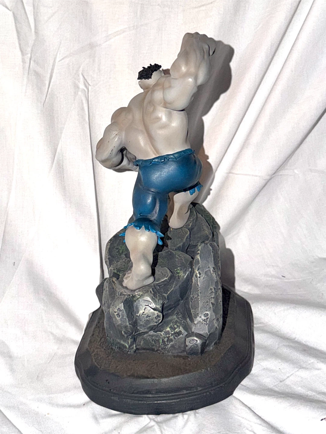 The Incredible Hulk Mini Statue Bowen designs - photo 4