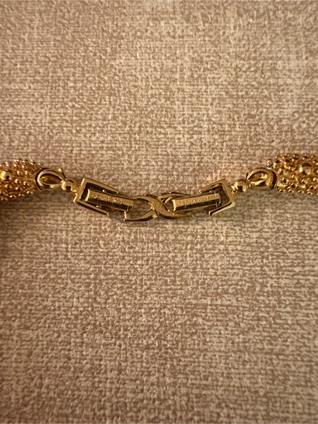 Signed Nina Ricci Gold-Tone Bow Necklace - photo 4