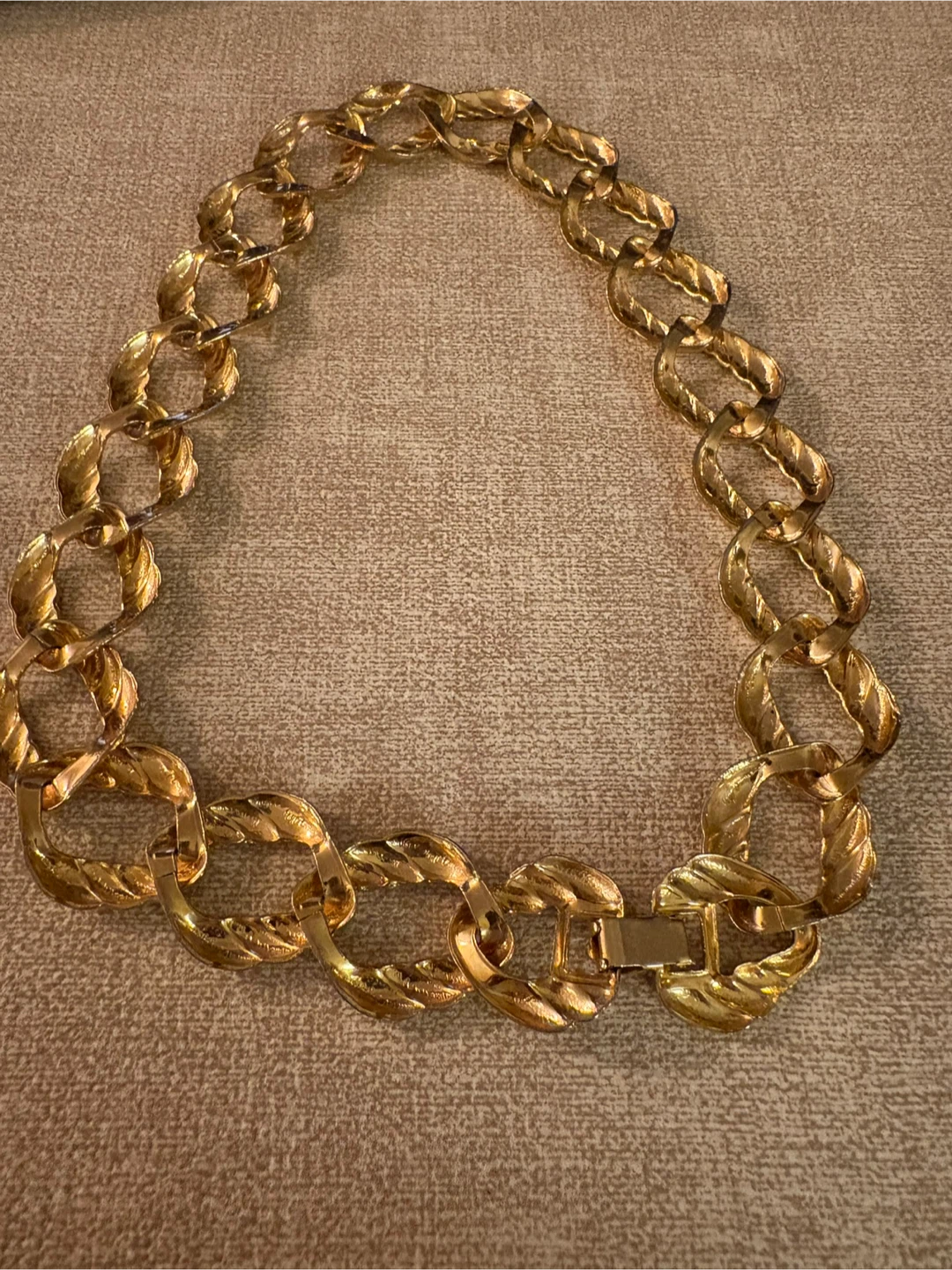 Chunky Gold-Tone Statement Chain Necklace - photo 2