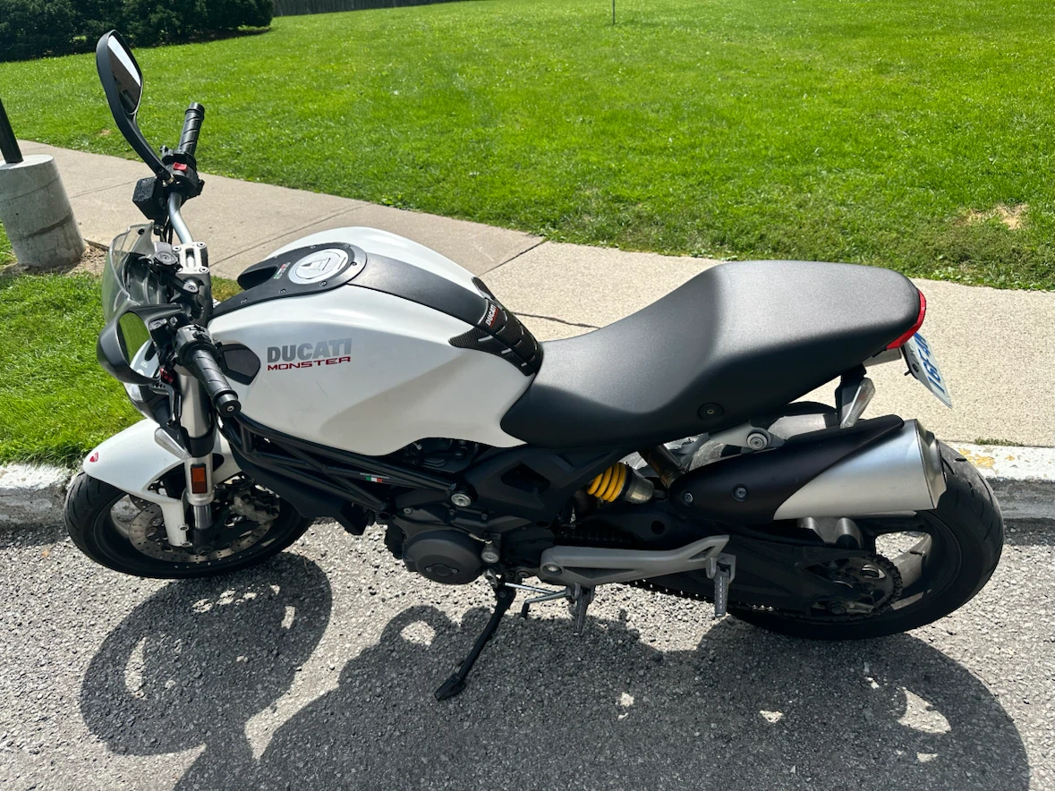 2011 Ducati Monster 696 ABS