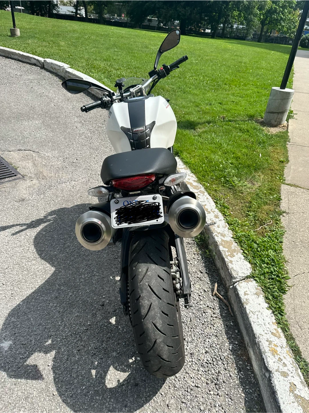 2011 Ducati Monster 696 ABS - photo 3