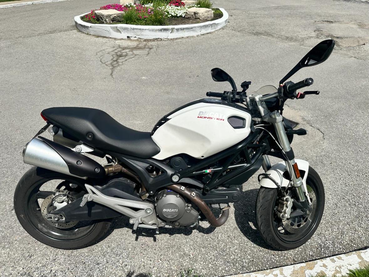 2011 Ducati Monster 696 ABS - photo 4