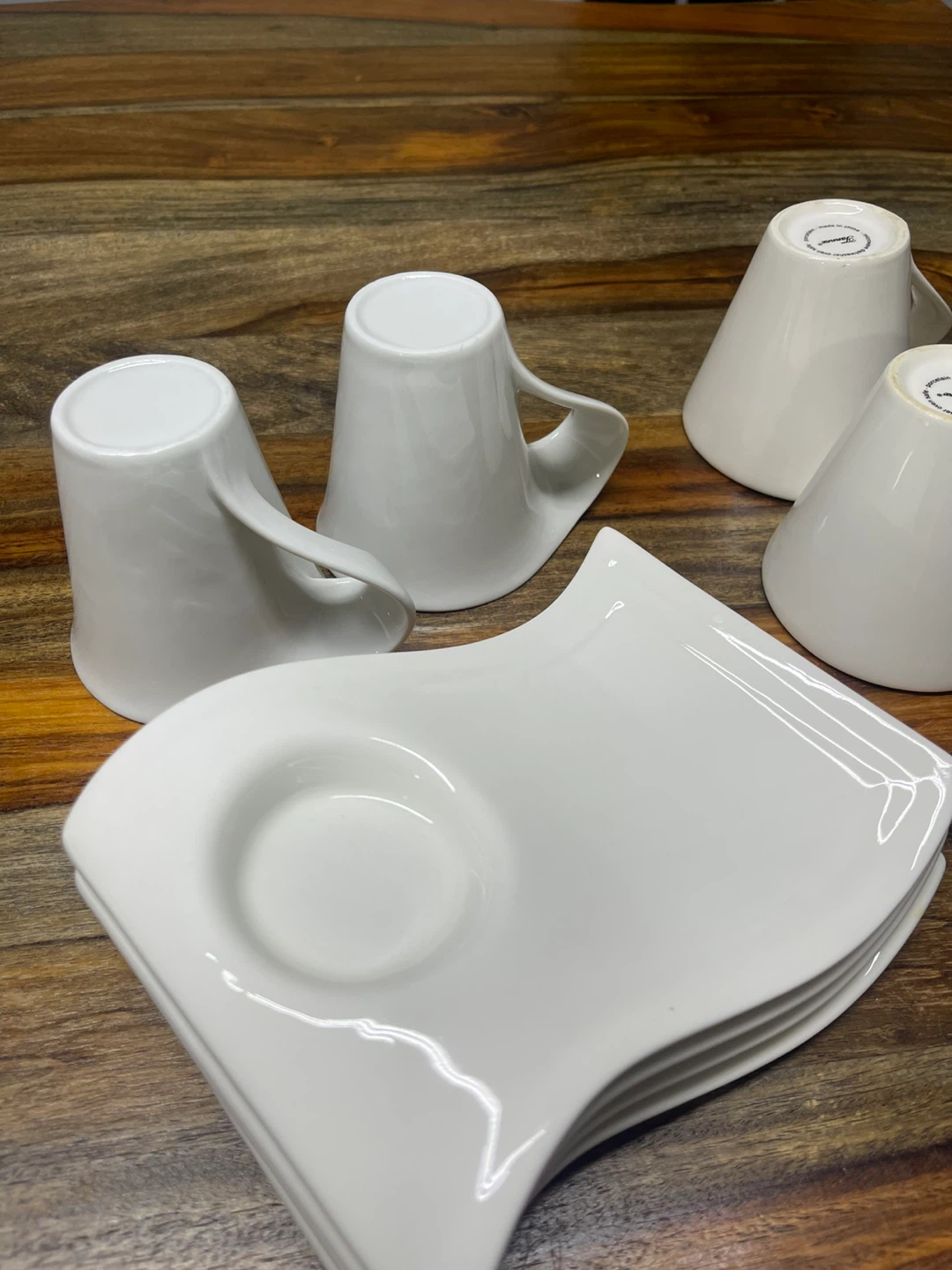 Set of 4 White Ceramic Cups and Saucers - photo 5