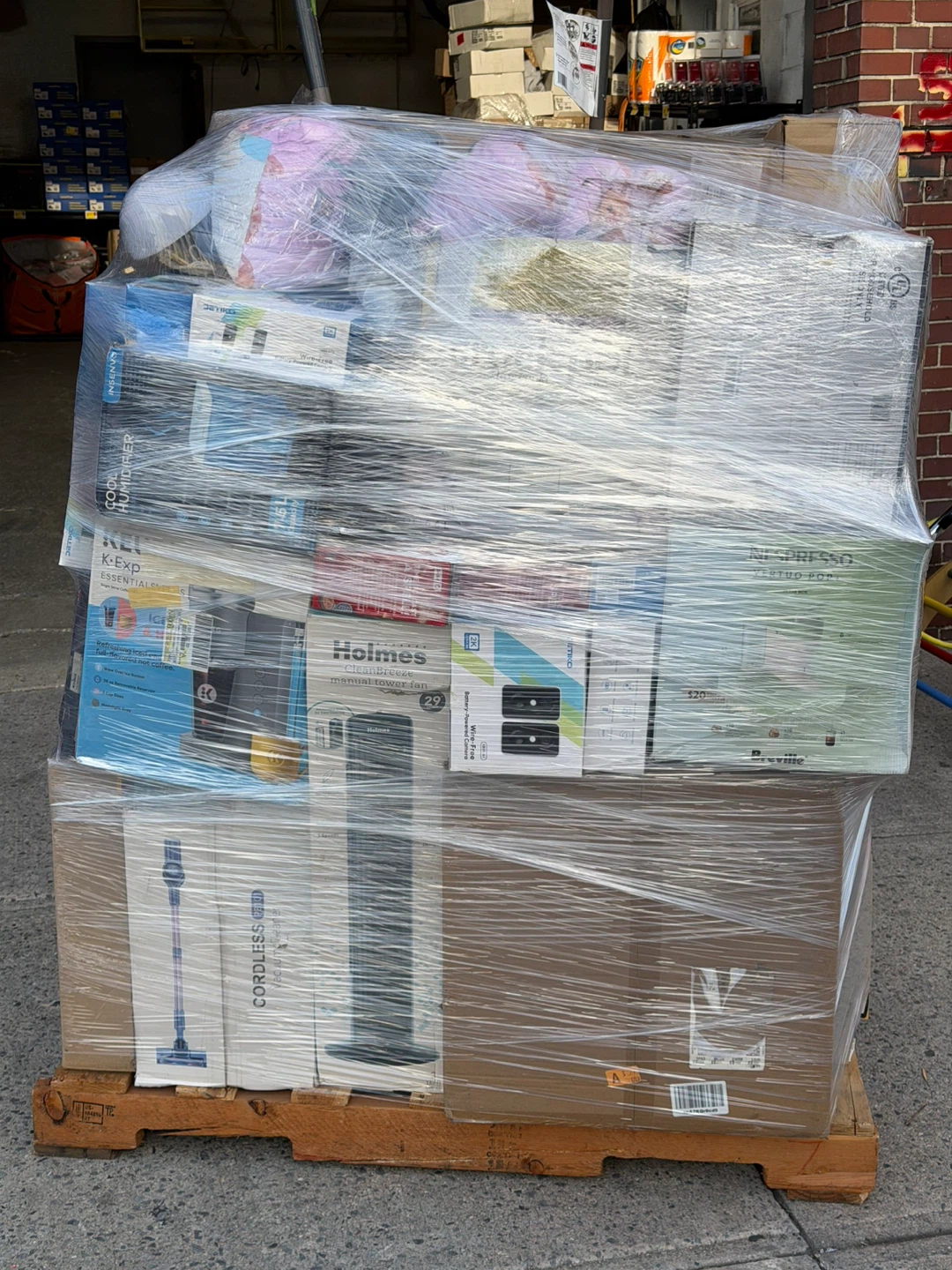 Pallet of assorted home goods and electronics - photo 2