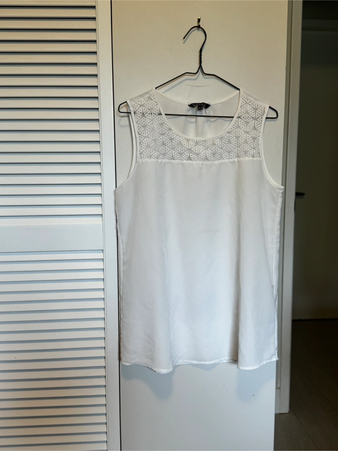 2 packs of Sleeveless Tank Top
