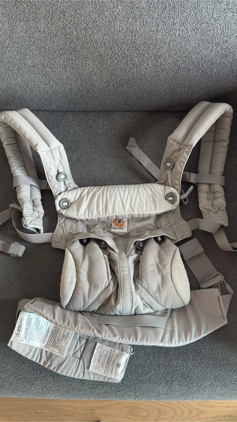 Ergobaby baby carrier - photo 2