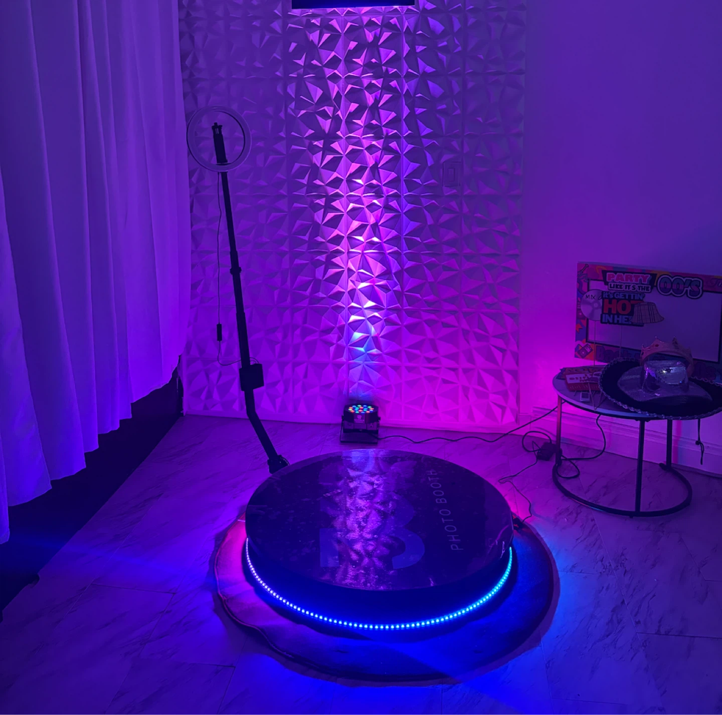 360 Photo Booth with Ring Light - photo 3