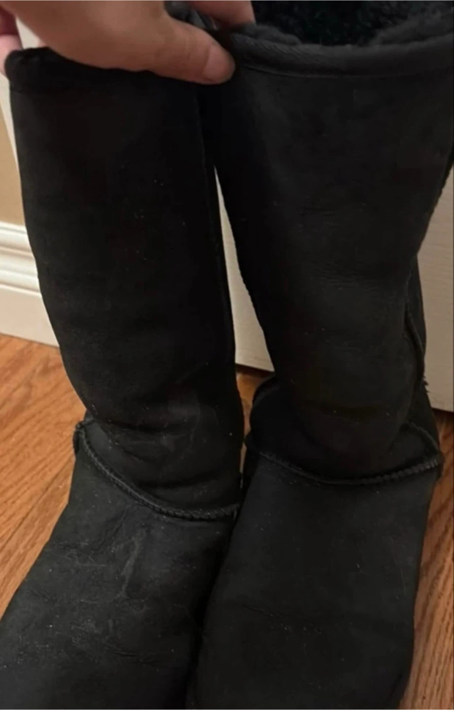 Women Ugg boots black size 6
