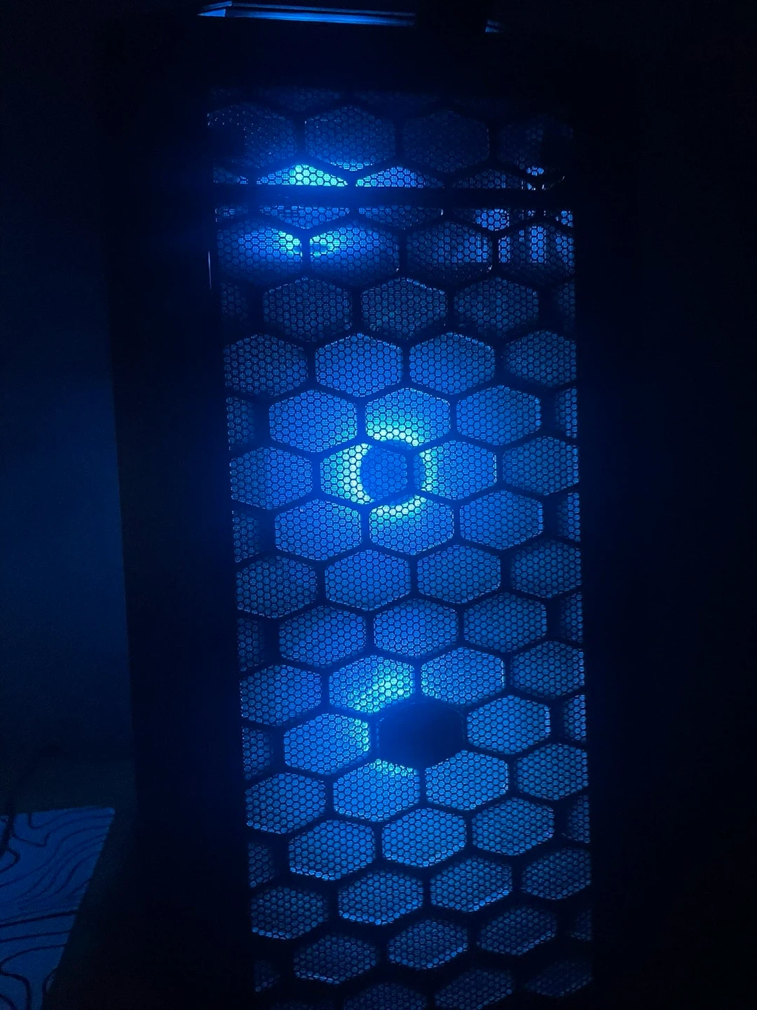 PC Intel i5, RTX 2060, 16GB RAM, 500 SSD, HHD 500