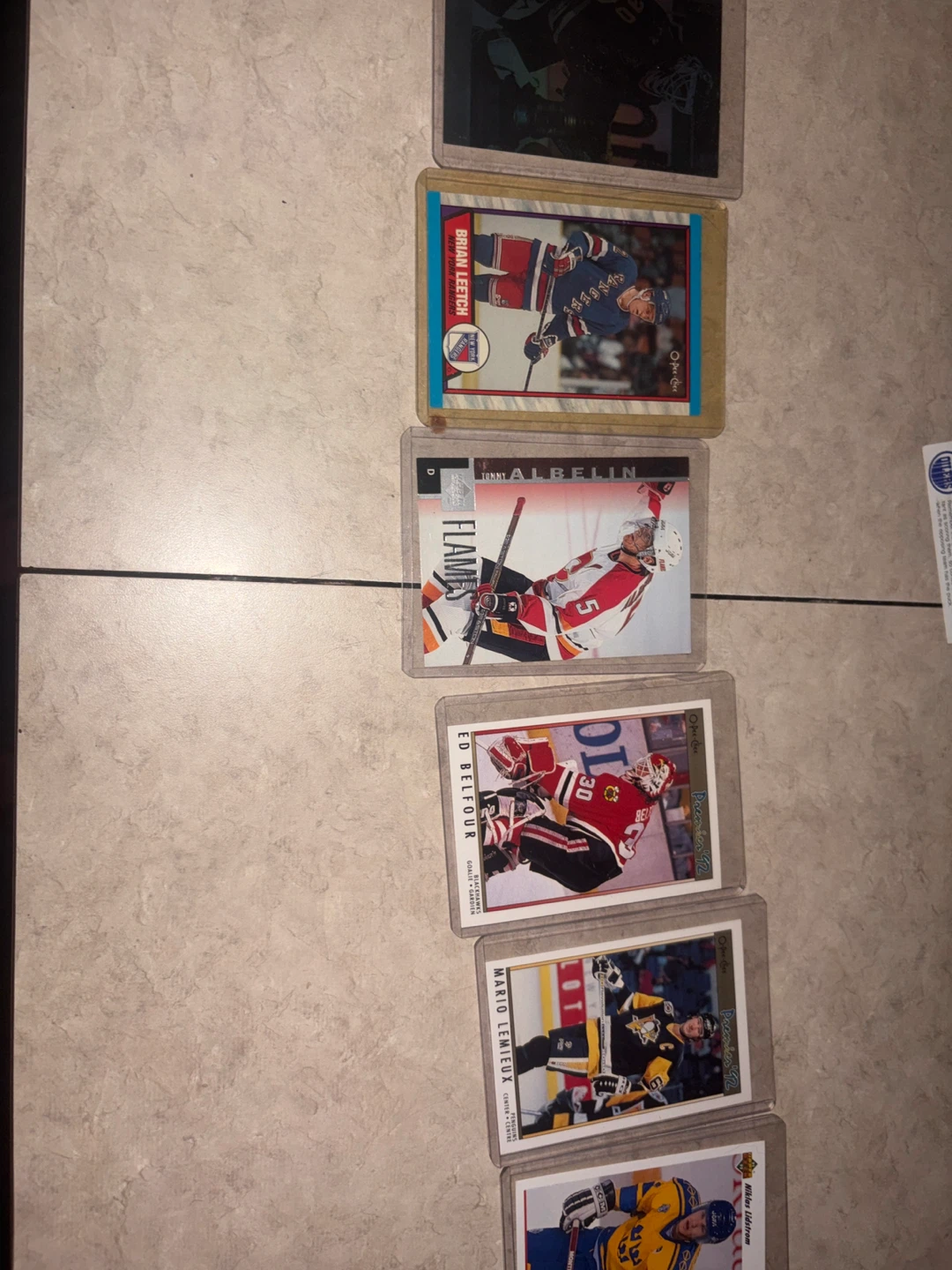 6 hockey cards