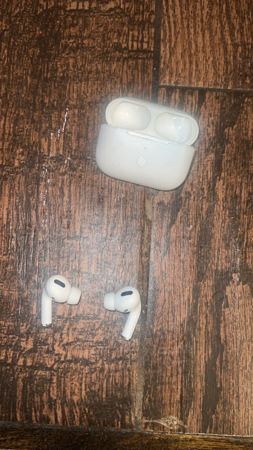 Apple AirPods Pro (1st Gen)