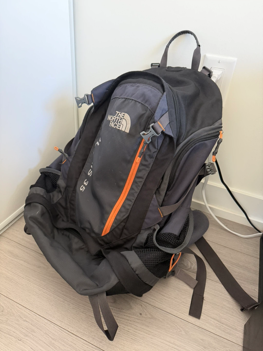 The North Face Solaris 35 Backpack - photo 3
