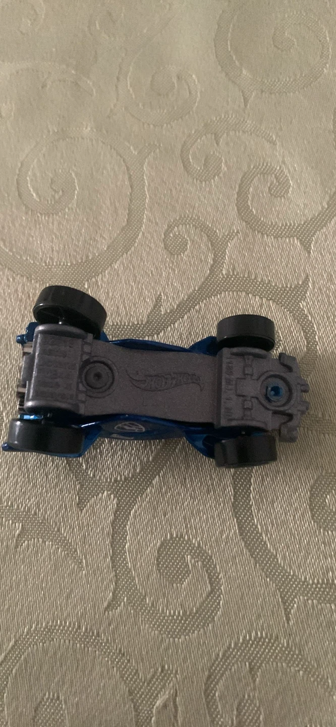 Hot Wheels Blue Rocket League Octane Toy Car - photo 4