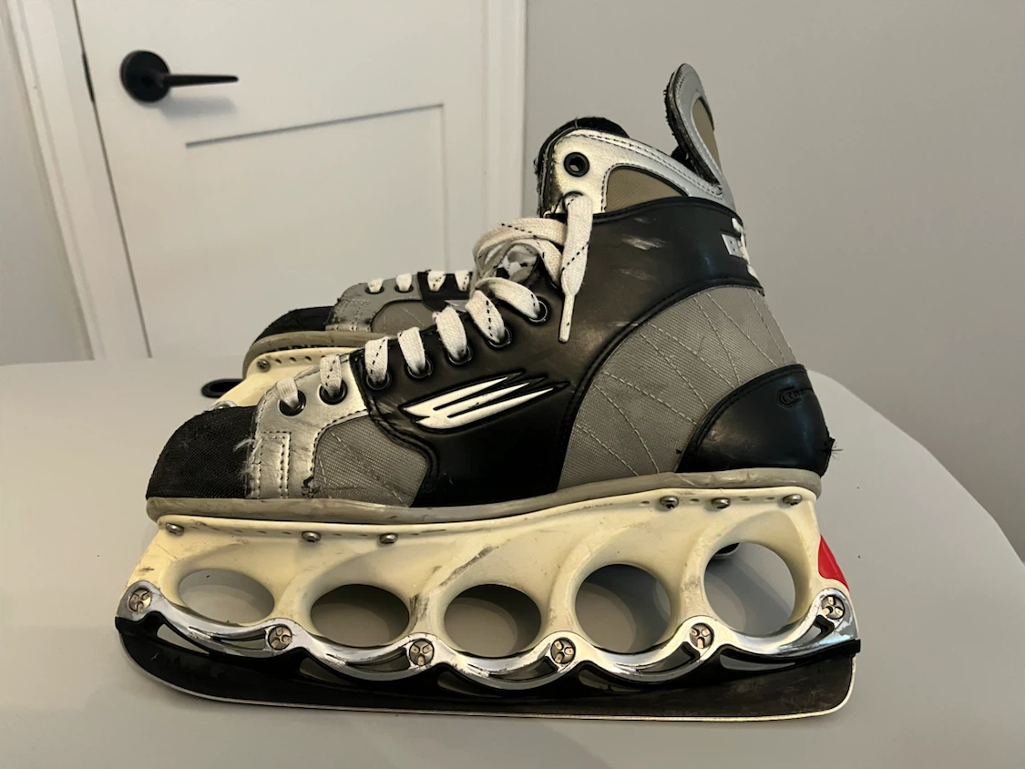 Bauer Vapor Hockey Skates - 9.5 E - photo 2