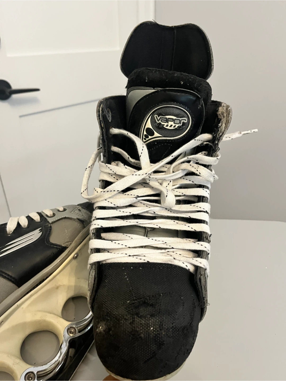 Bauer Vapor Hockey Skates - 9.5 E - photo 5