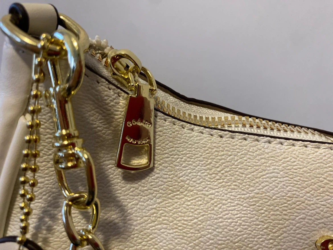 Coach White Teri Shoulder Bag - photo 4