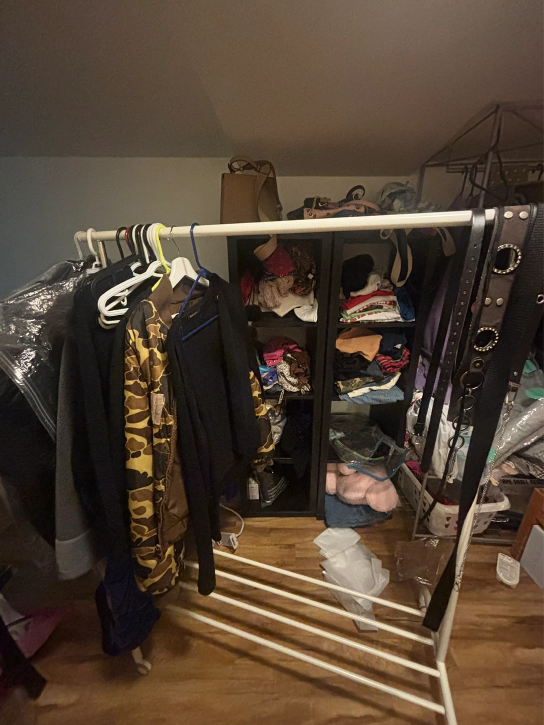 IKEA RIGGA Clothes Rack (White)