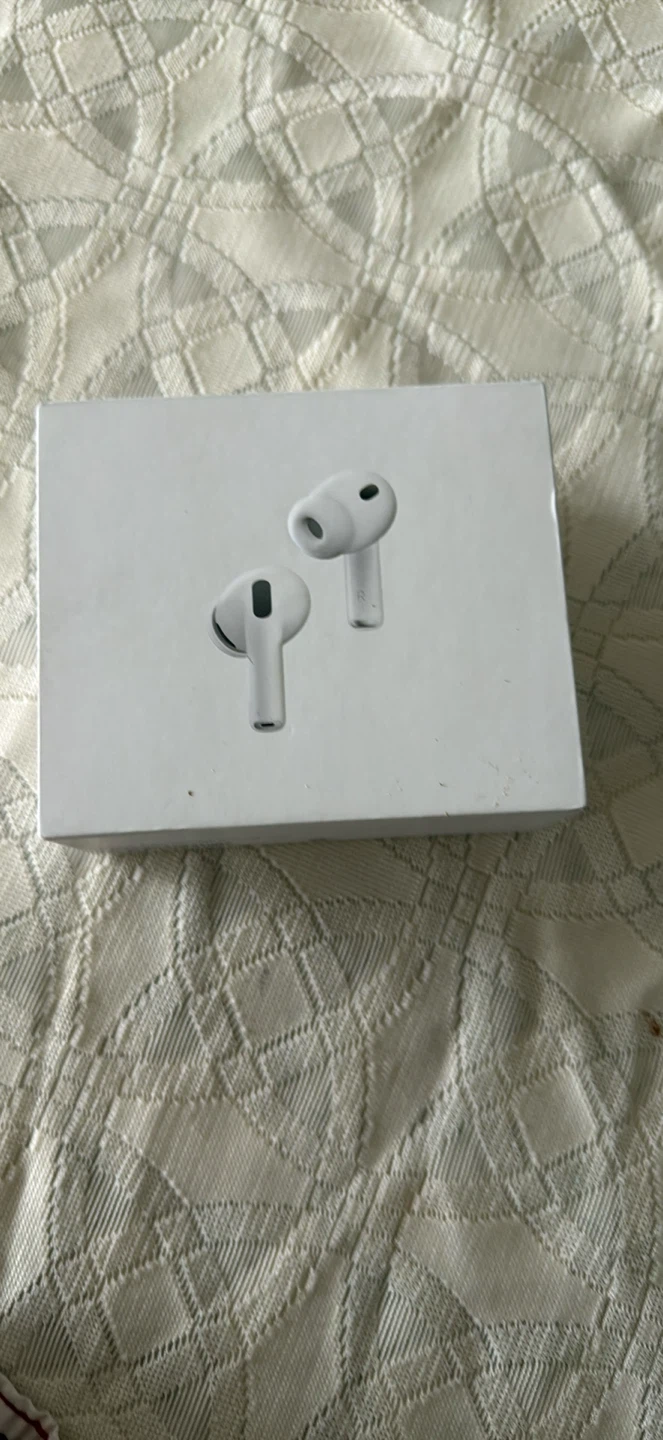 Apple AirPods Pro (3rd Gen) with Charging Case - photo 3