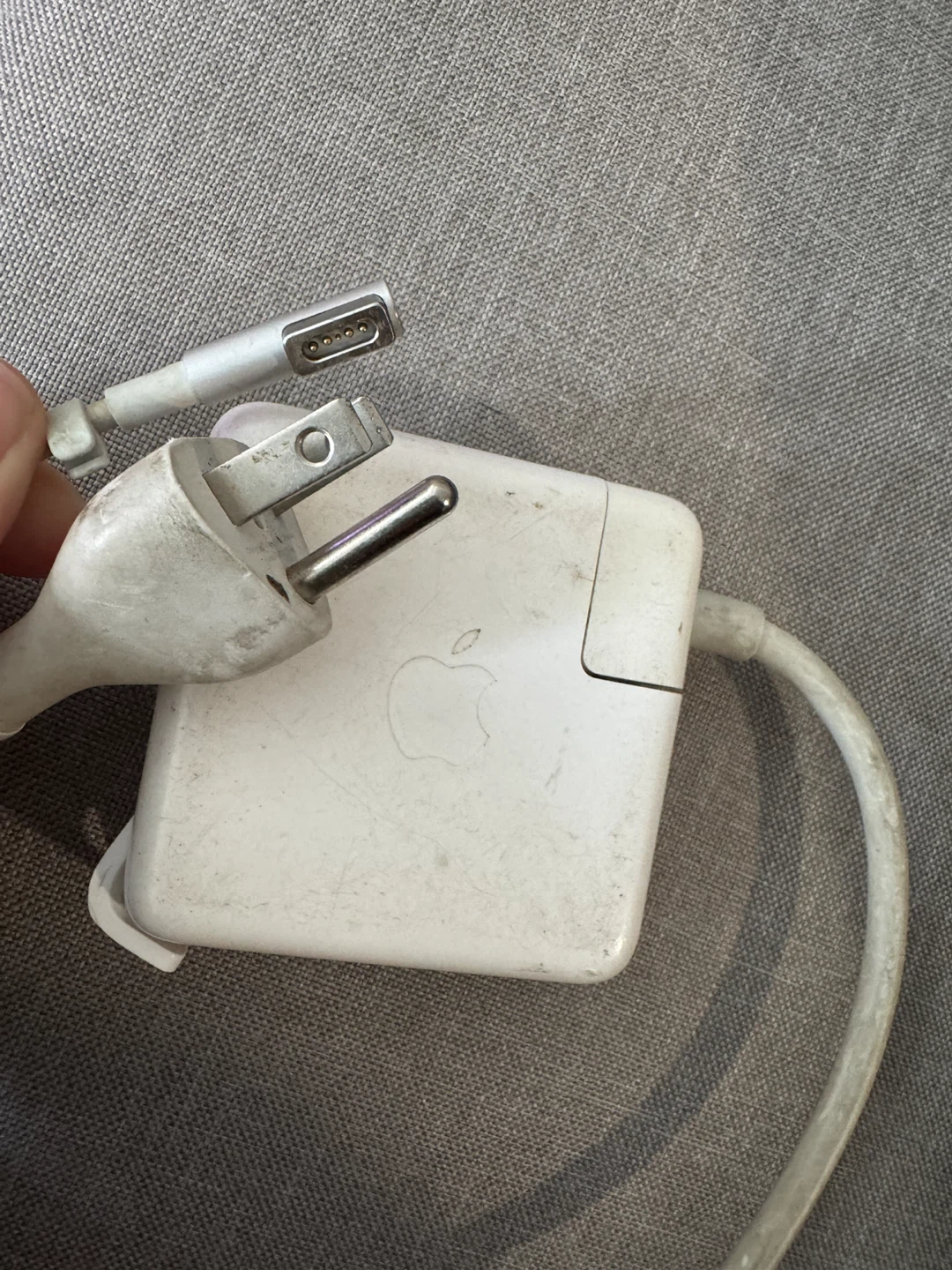 Apple 60W MagSafe Power Adapter (Model A1344)