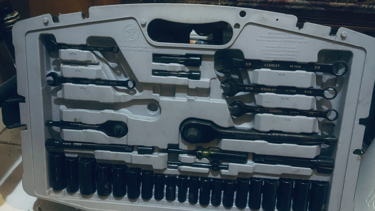 Stanley Socket and Wrench Set - photo 2