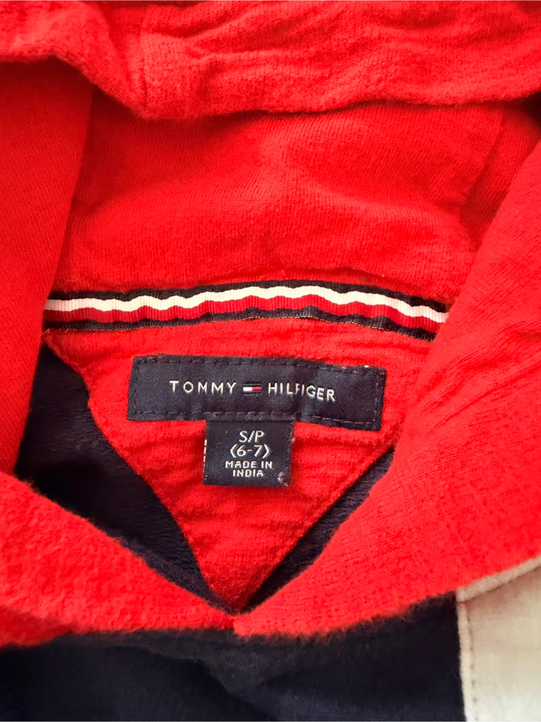 $5 for all!! Bundle of 3 Kids Hoodies - Tommy Hilfiger & Bench - photo 5