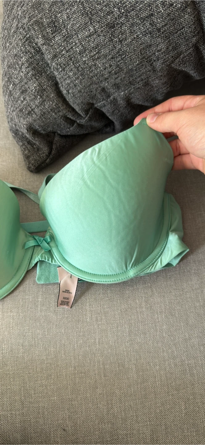 Victoria's Secret Strapless Bra - photo 3