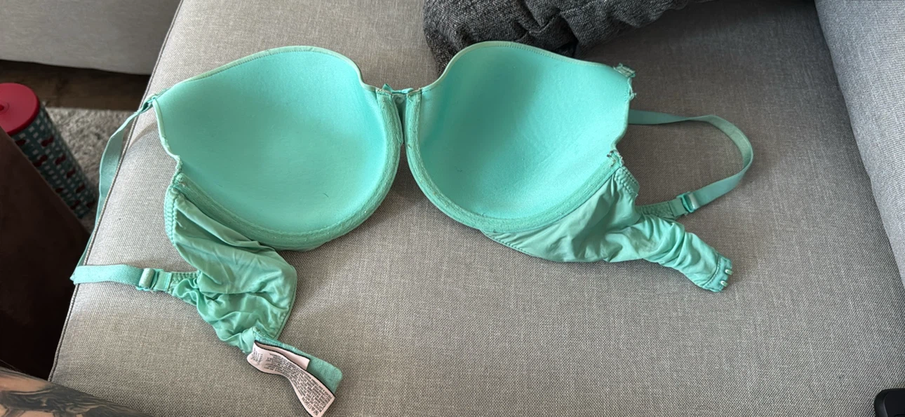 Victoria's Secret Strapless Bra - photo 4