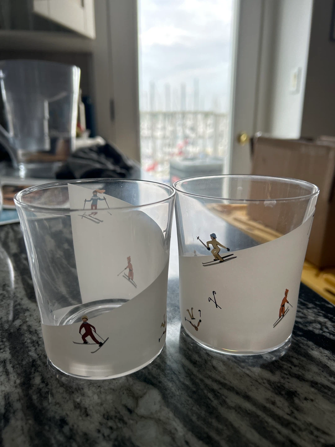 Set of 2 Ski Scene Glasses