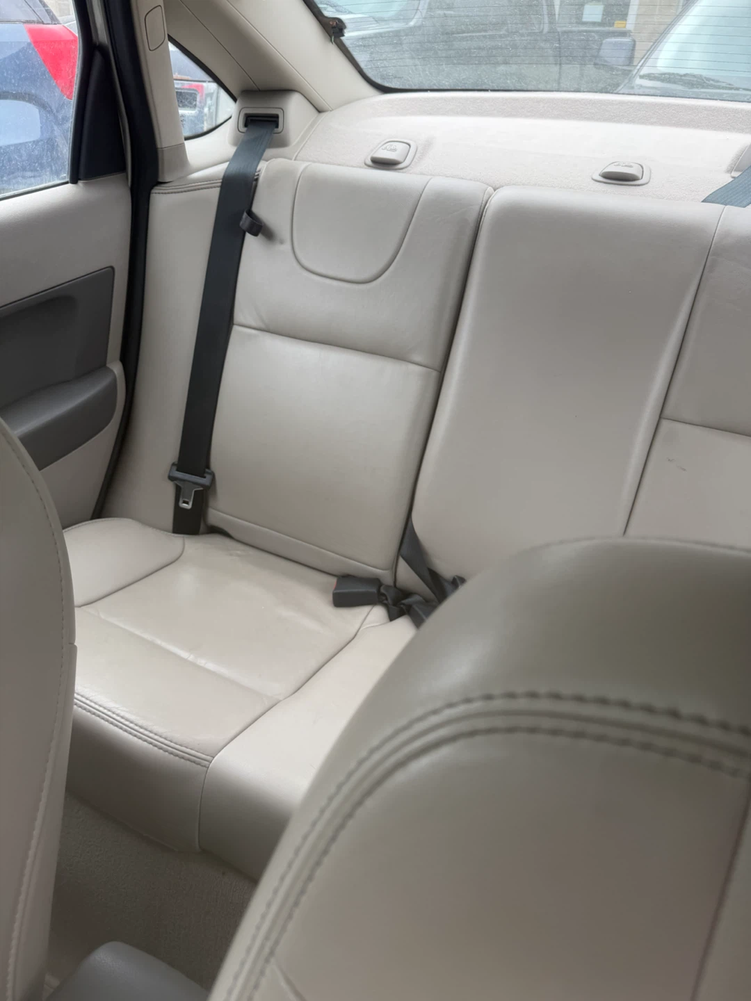Ford Focus 2008 Sedan - photo 4