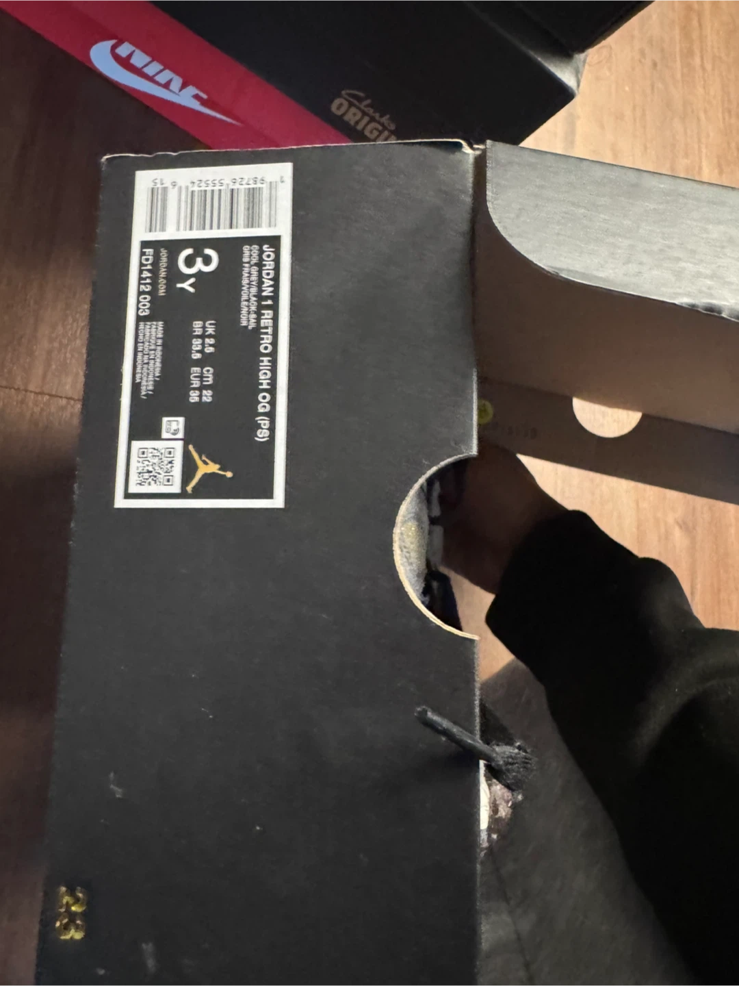 Air Jordan 1 Retro High OG (PS) Shoes - photo 2