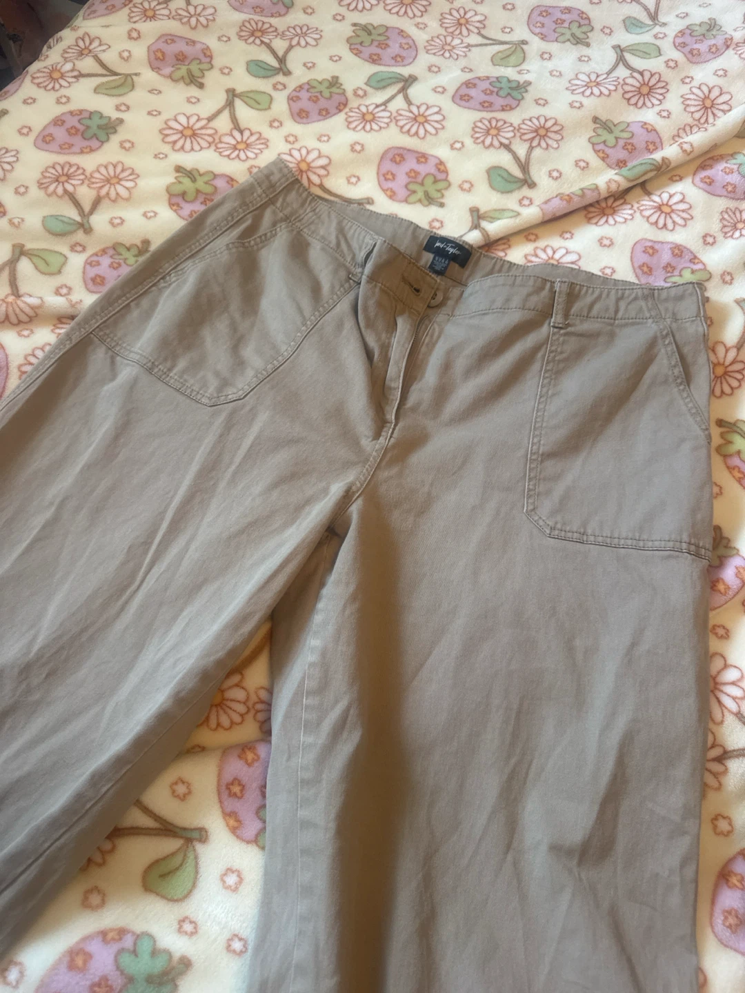 Lord & Taylor Women's Wide Leg Cropped Pants Khaki Size 16 - photo 3