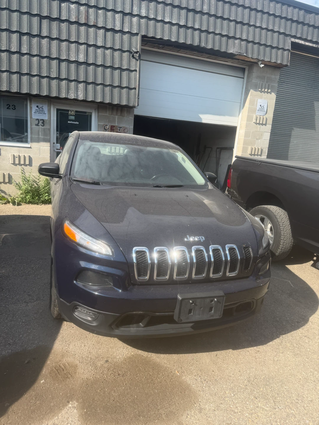 Jeep Cherokee Dark Blue SUV