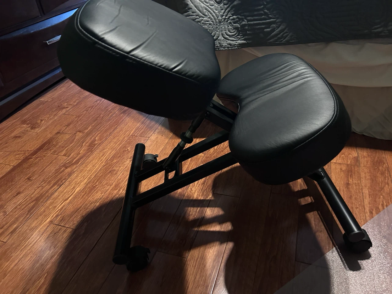 Black Ergonomic Kneeling Chair