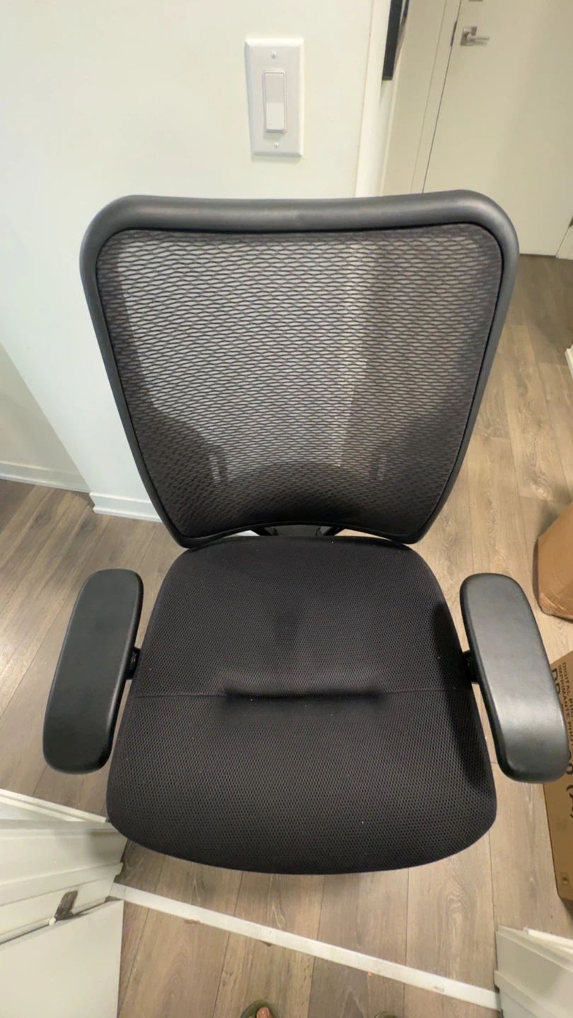 Black Ergonomic Office Chair - photo 3