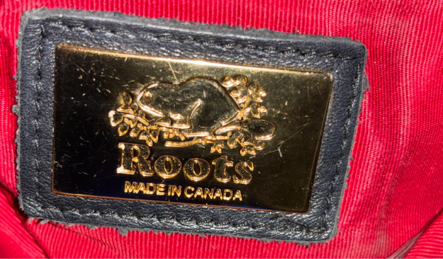 Roots Black Leather Hobo Bag made in Canada - photo 5