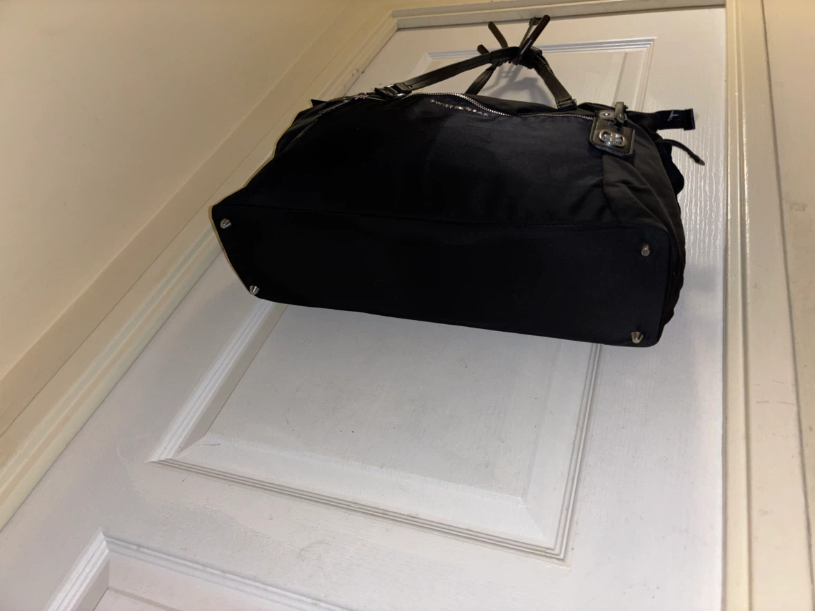 Swiss Gear Black Tote Bag - photo 2