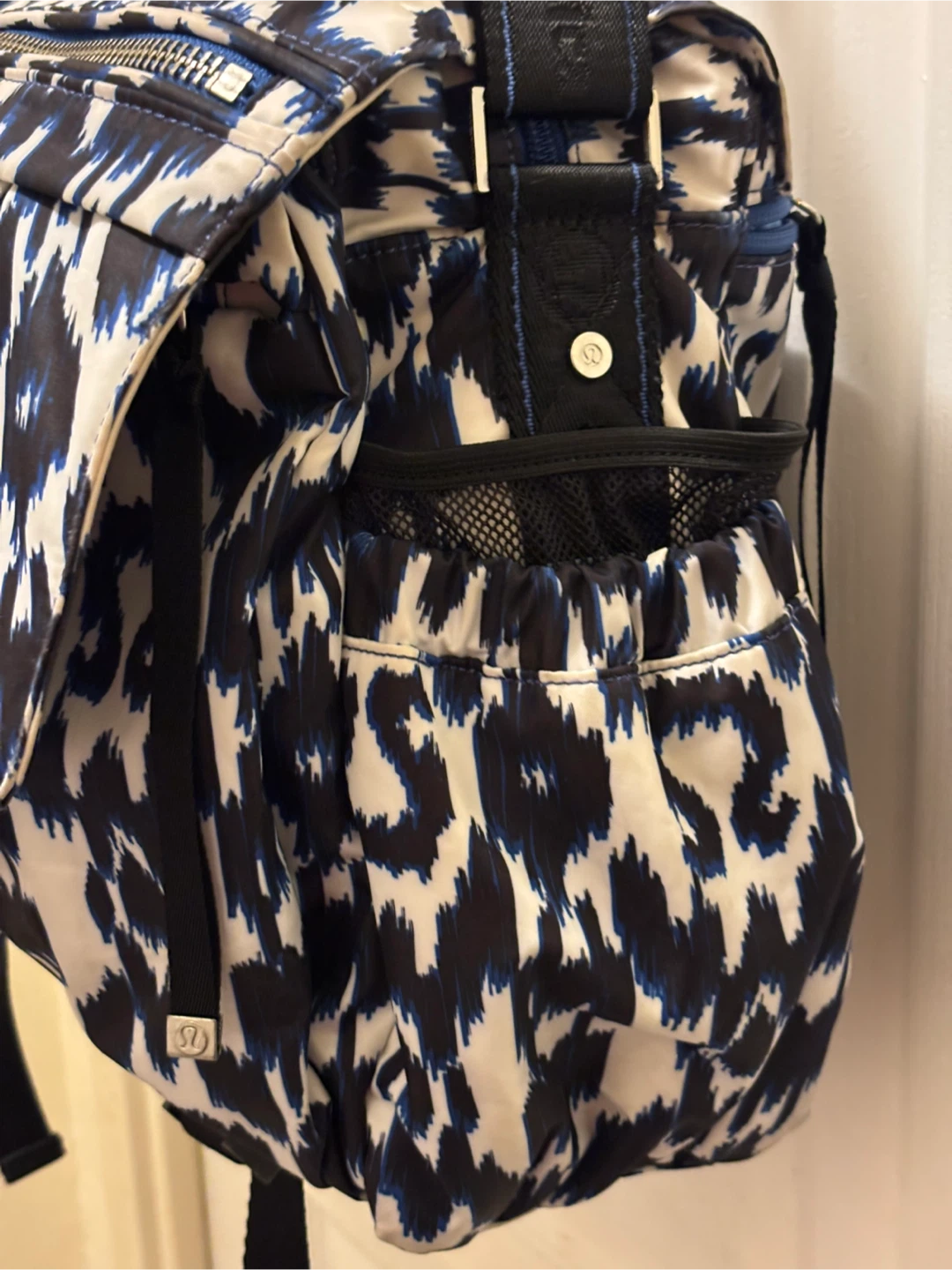 Lululemon Leopard Print Messenger Bag - photo 3