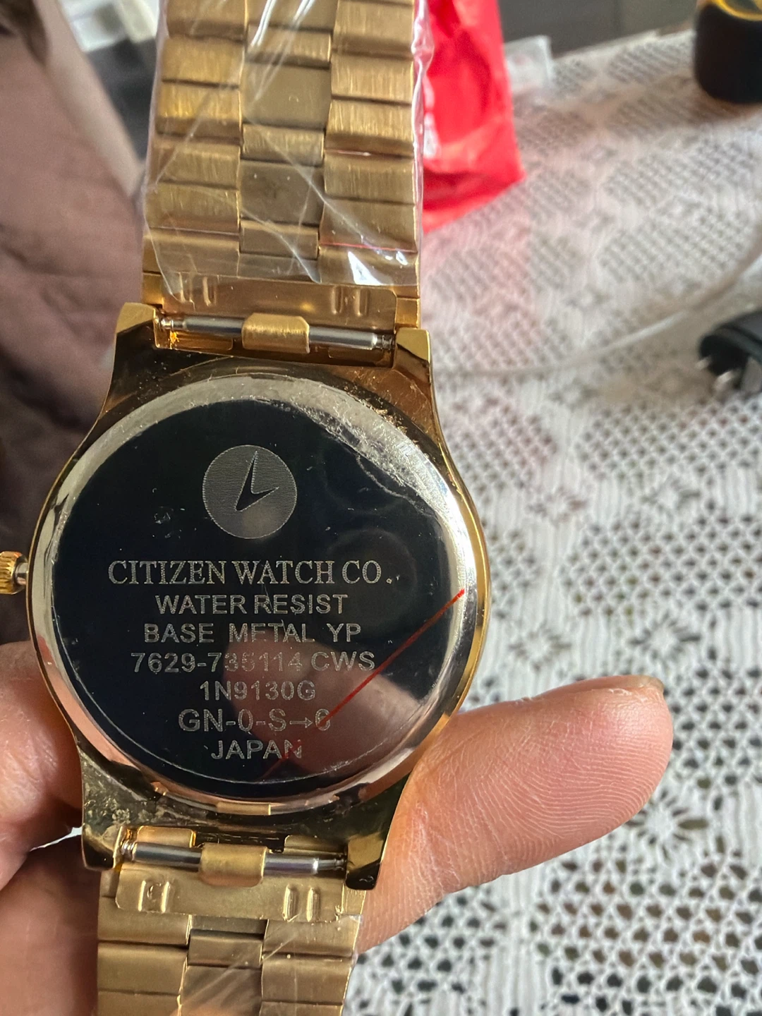 Citizen Quartz Watch - Gold Tone - photo 3