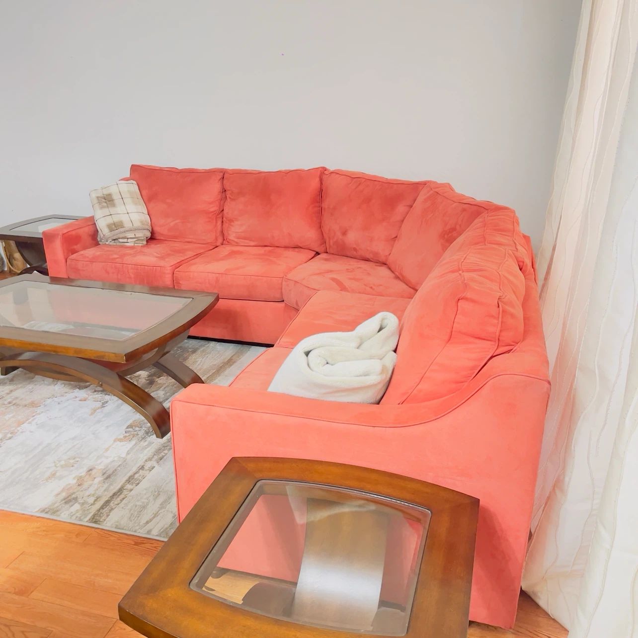 MOVING SALE :  Large Coral L-Shaped Sectional Sofa - photo 3