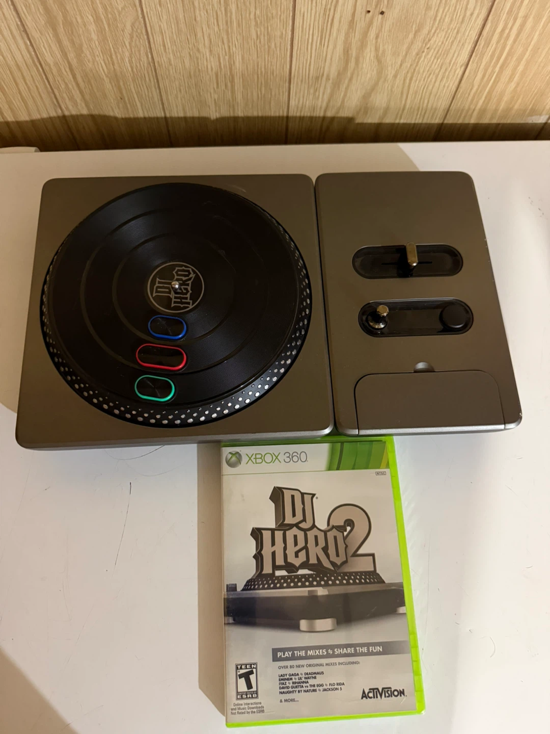DJ Hero 2 Game and Turntable Controller for Xbox 360
